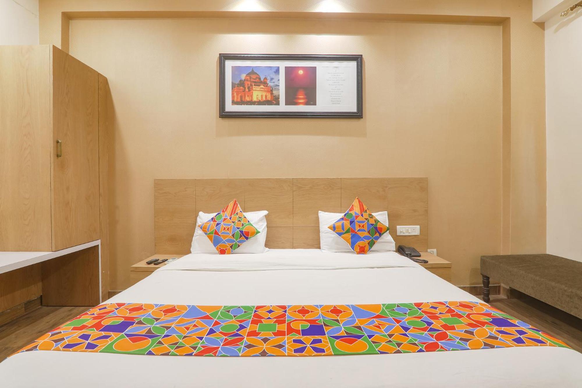 Fabhotel Raghubar Kripa Lucknow Esterno foto