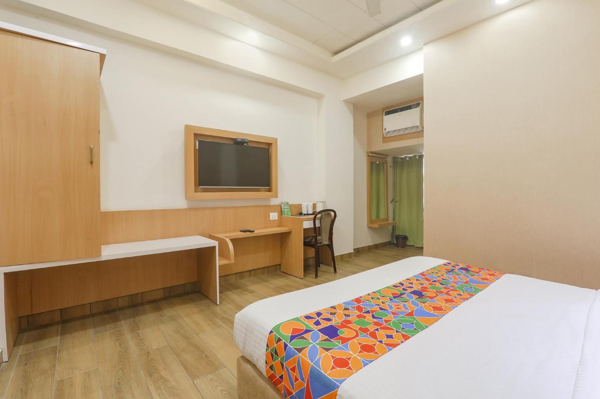 Fabhotel Raghubar Kripa Lucknow Esterno foto